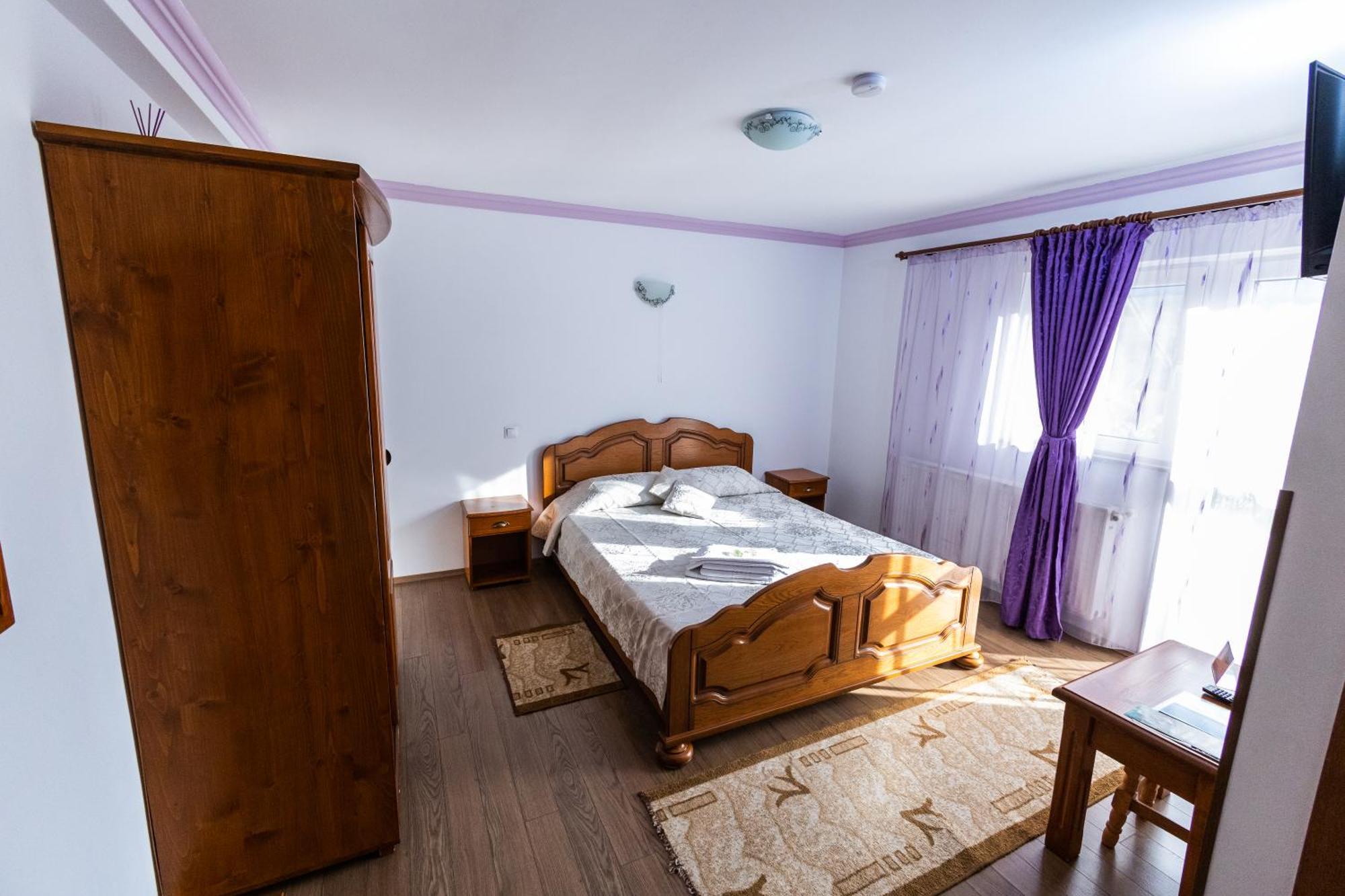 Vilman House Hotell Rîşnov Exteriör bild